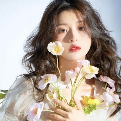 权臣当牛做马，我享荣华富贵